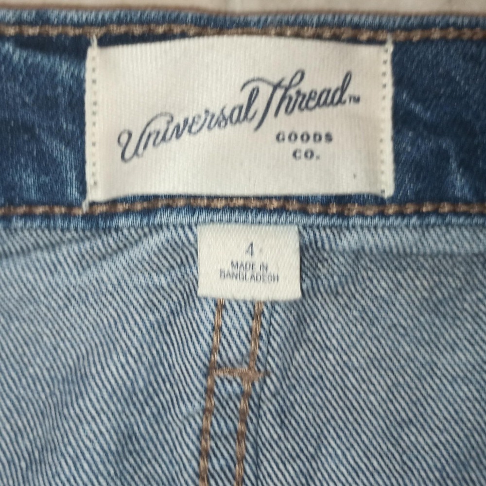 Universal Thread Straight High Rise Button Fly Jeans Blue Capsule Wardrobe 4 - Picture 5 of 9